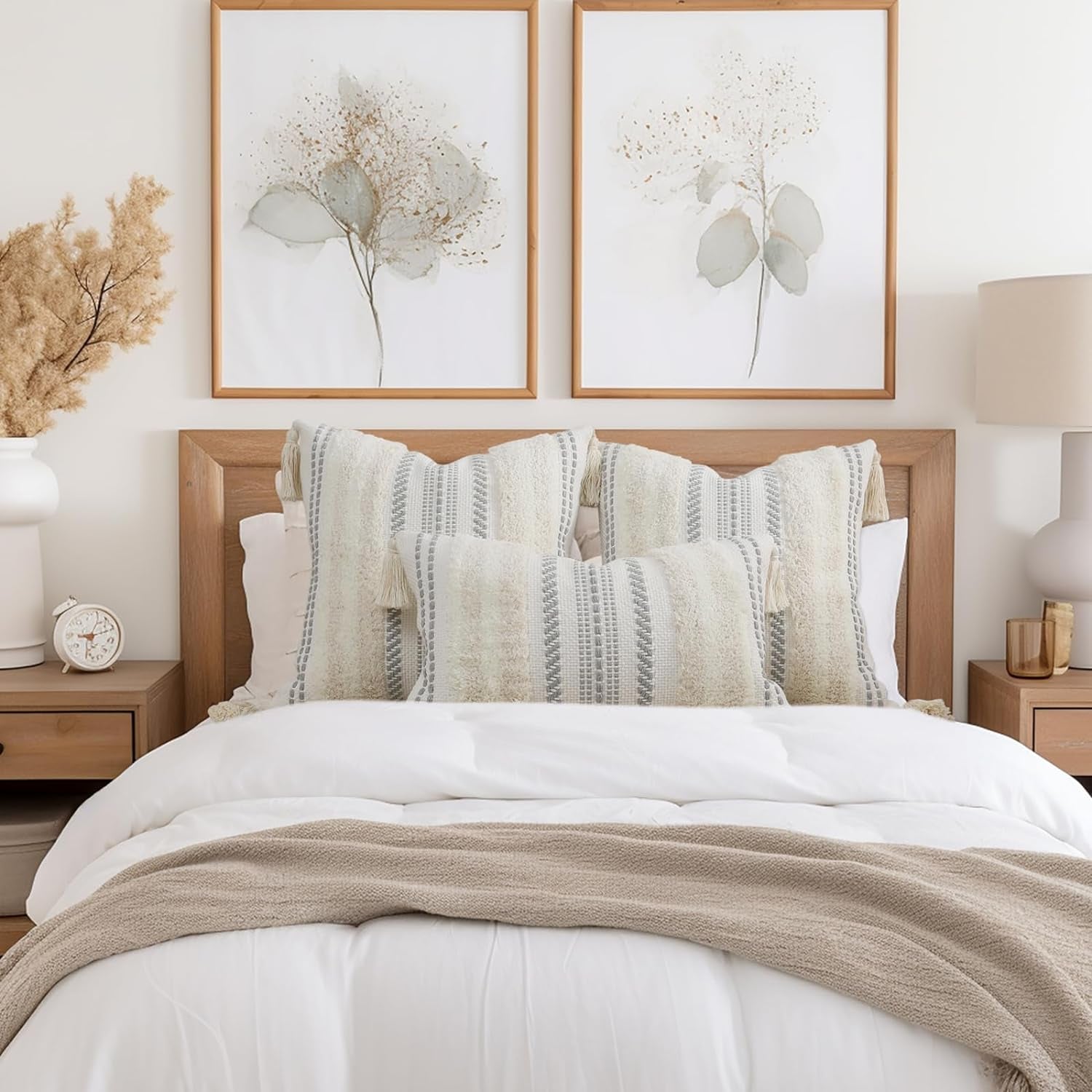 Decorative Boho Throw Pillow Cover 18X18, Accent Neutral Textured Tufted Pillow Cover Striped for Couch Bed Sofa, Beige and Cream White, Pack of 1